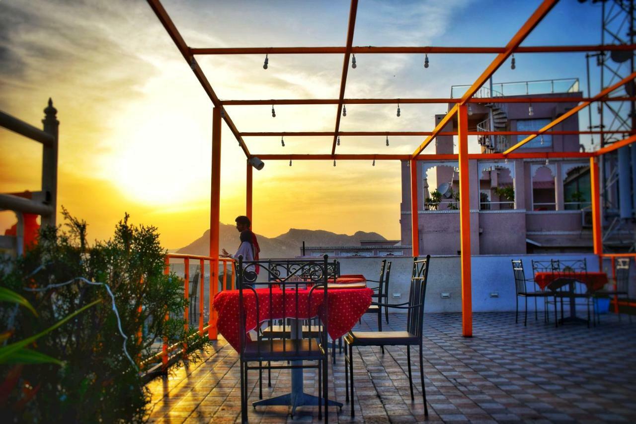 Hotel Kurabar Kothi Udaipur Eksteriør bilde
